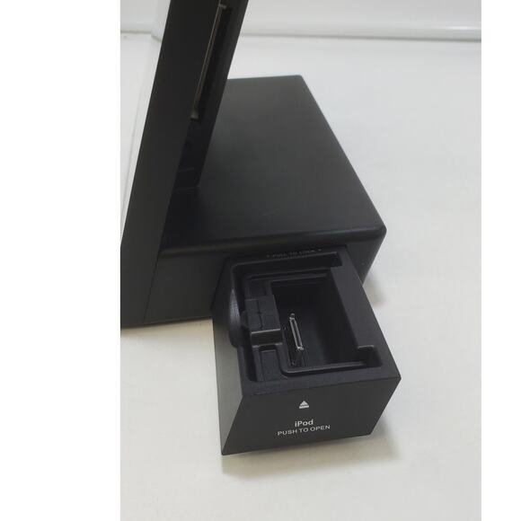 Insignia 8” Digital Picture Frame Model NS-DPF81P 800 x 600 2GB Memory W/Remote - Picture 7 of 10